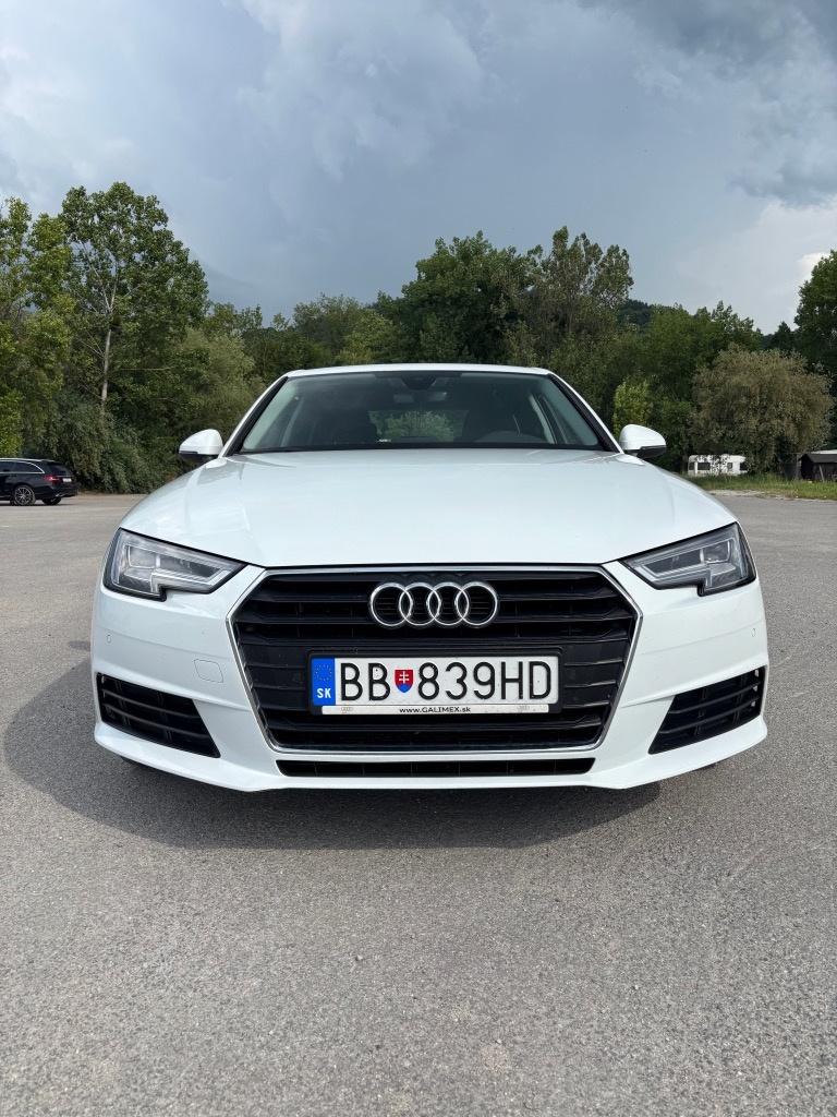 Audi A4 sedan 2.0 - 2