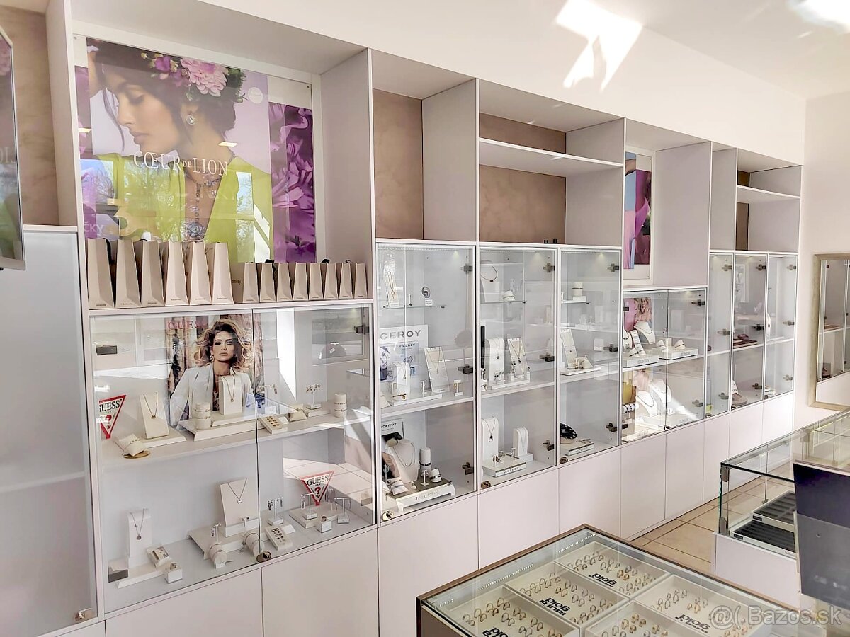 Luxusné predajné vitríny s LED osvetlením - 2