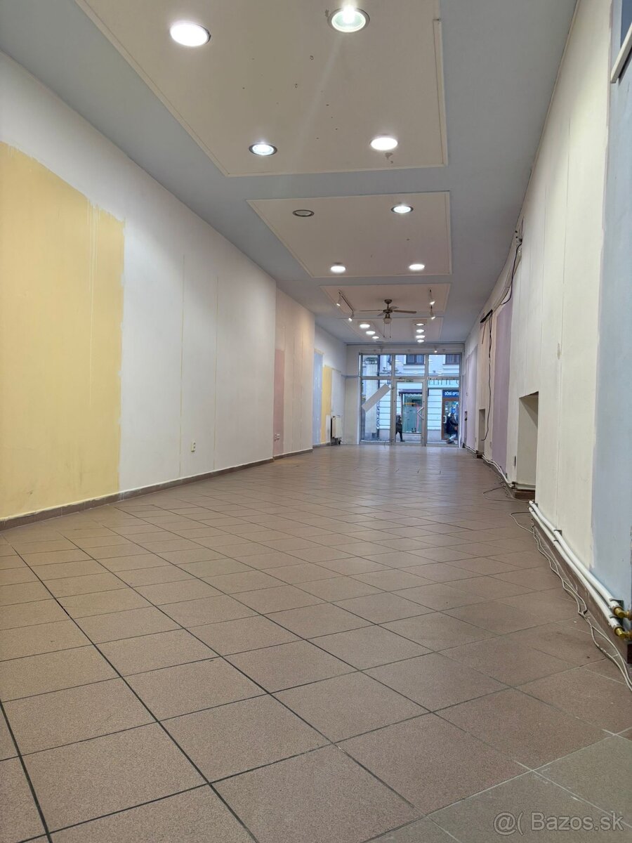 Prenajom obch. Priestoru v centre BA - 2