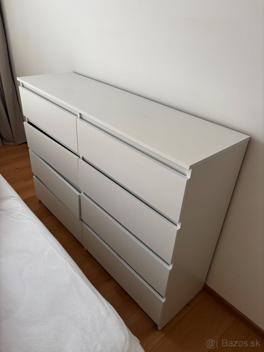 Komoda - 2