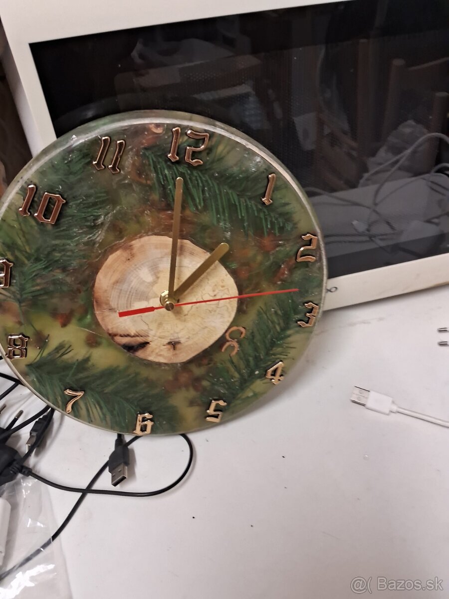 originálne ručne vyrobené drevené hodiny - 2