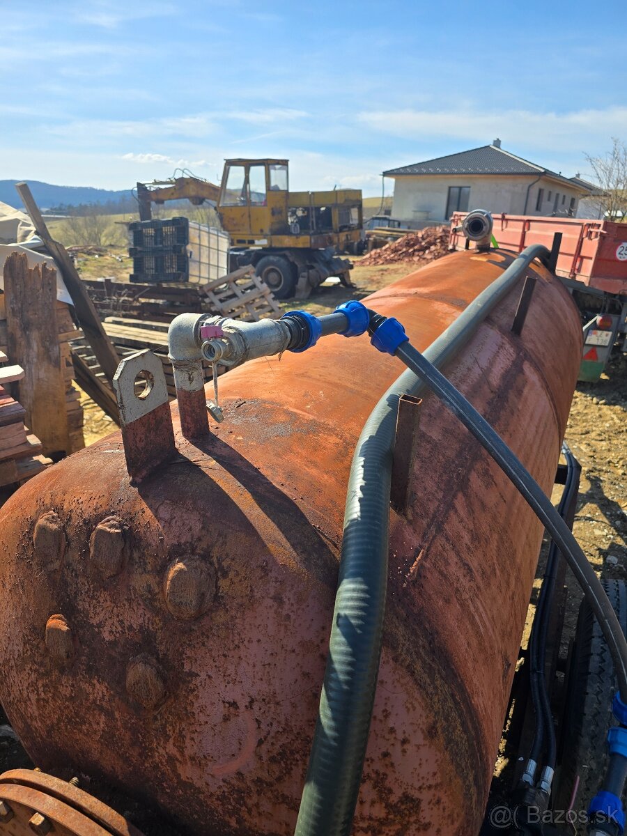 Cisterna na uzitkovu za traktor - 2