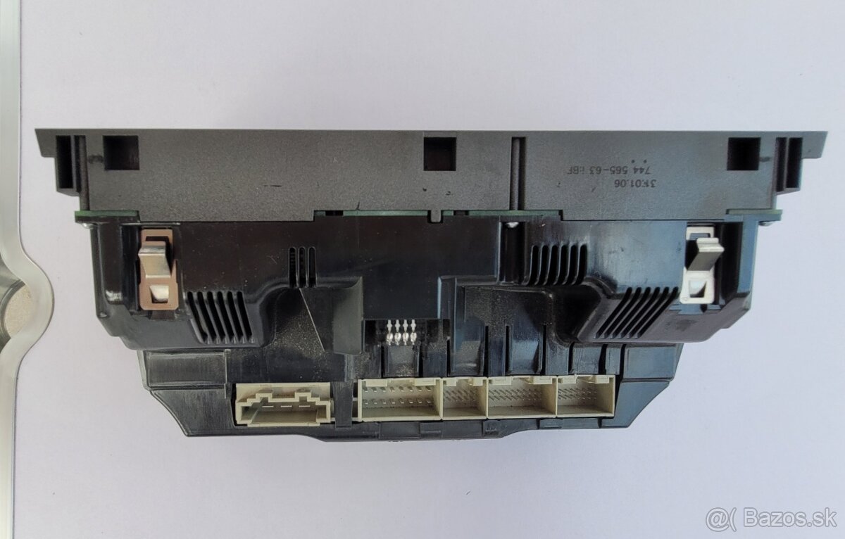 Panel klimatizácie AUDI A6 C6 - 2