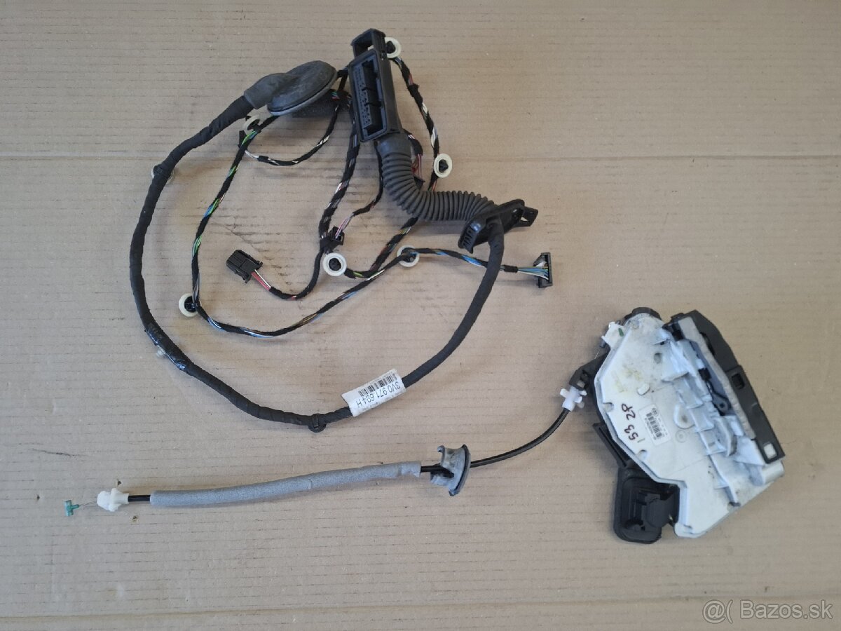 zámok dverí + kabeláž Superb 3 - 2