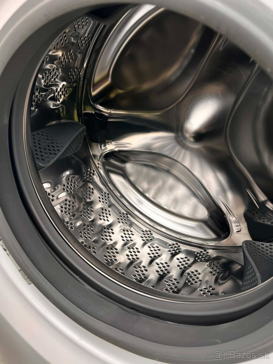 Práčka Whirlpool - 2