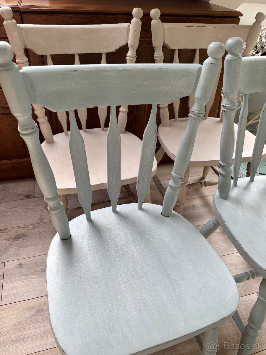 Stolicky drevene masívne - 2