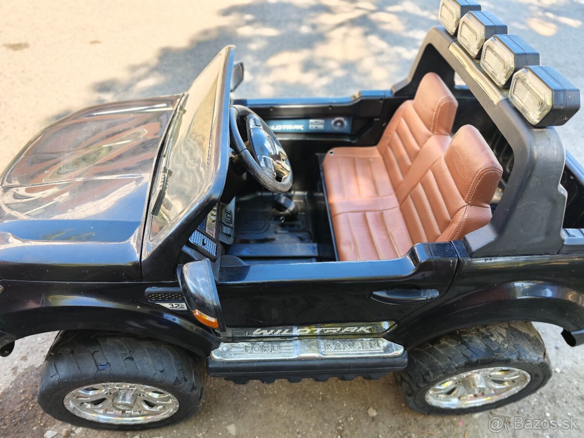 Elektrické auto pre dvoch 4x4 - 2