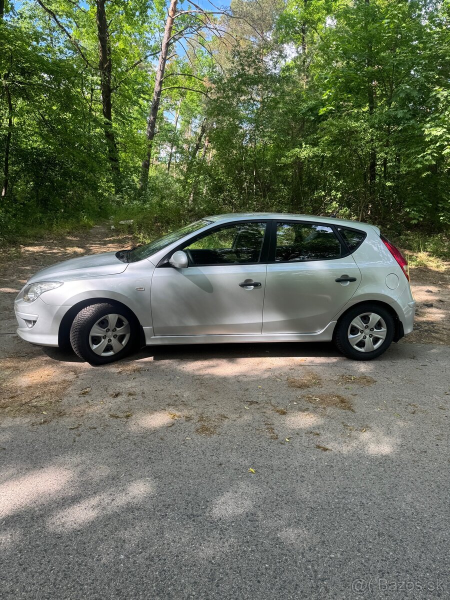 Auto Hyundai I 30 - 2