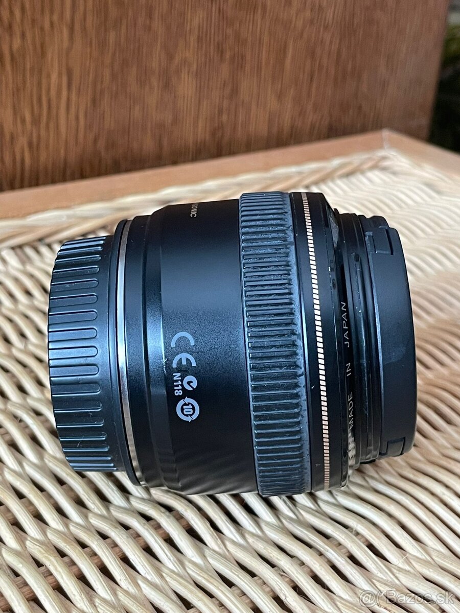 Canon EF 85mm f/1.8 USM - 2