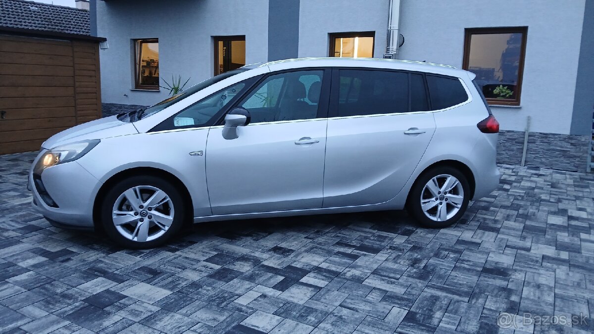 Opel Zafira C - 2