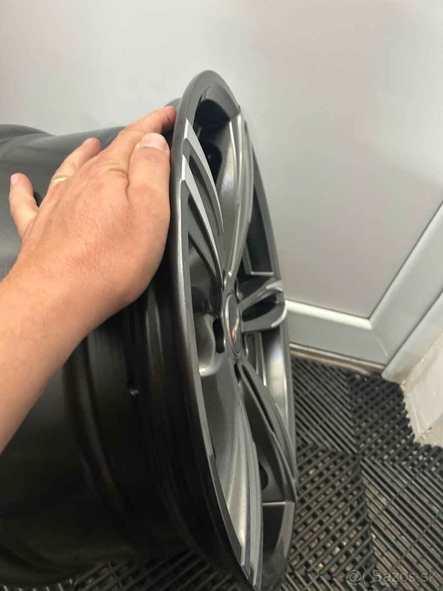 Avus Ac-Mb3 5x120 r18 - 2