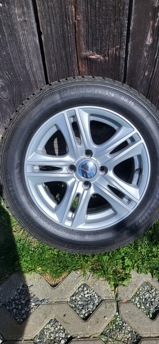 Predám alu disky 4x100 R14+ pneu - 2