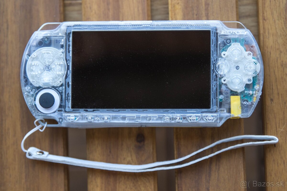 Sony PSP 1004 v priehľadnom prevedení 64 GB - 2