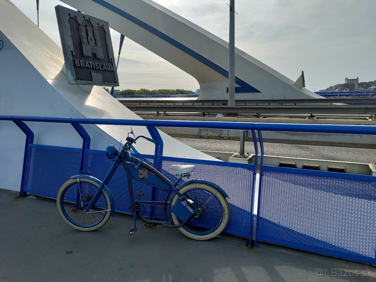 Customcruiser Rusty51 - 2