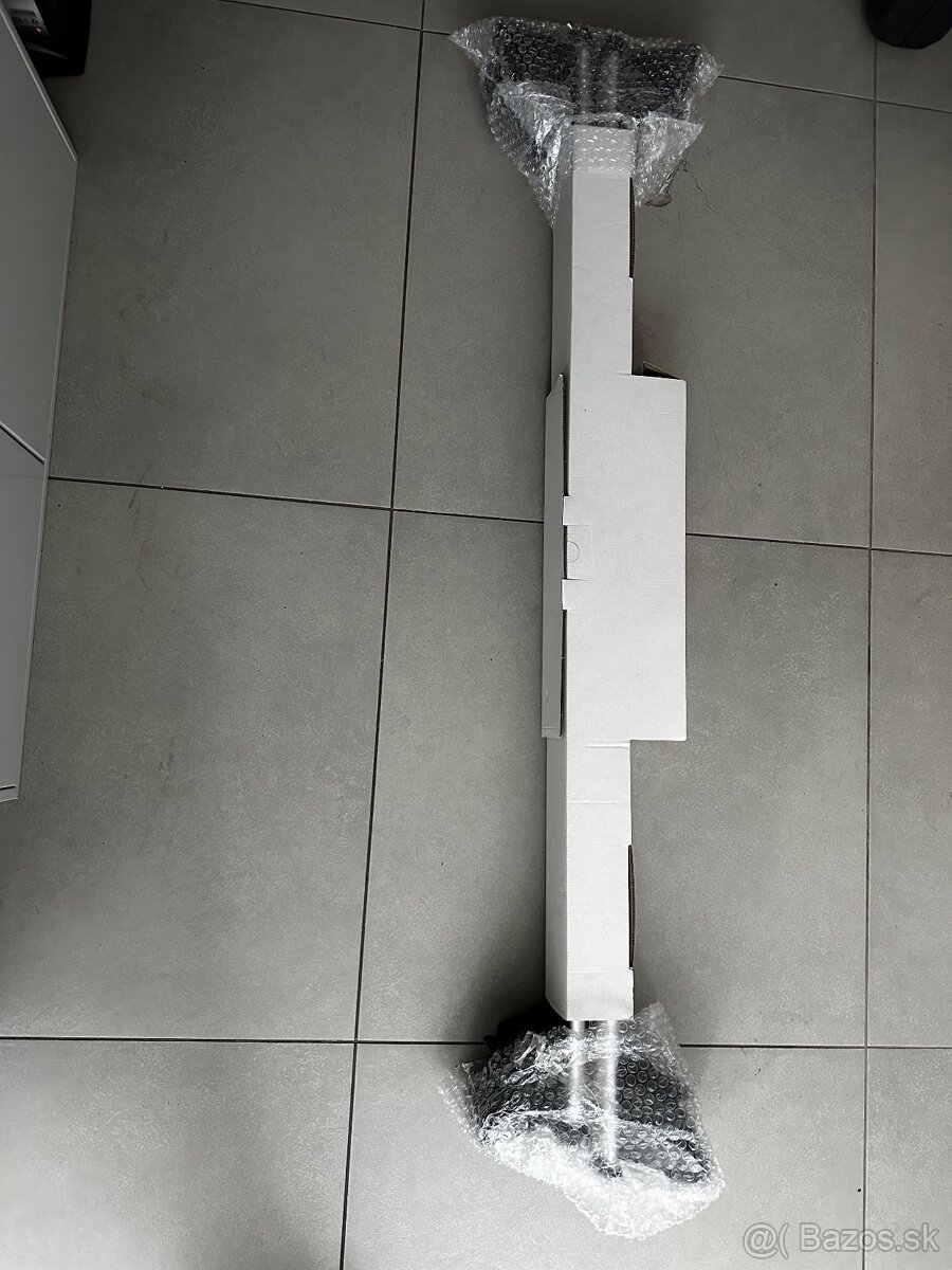 Audi Q8/ SQ8 / RSQ8 strešné nosiče / priečniky originál audi - 2