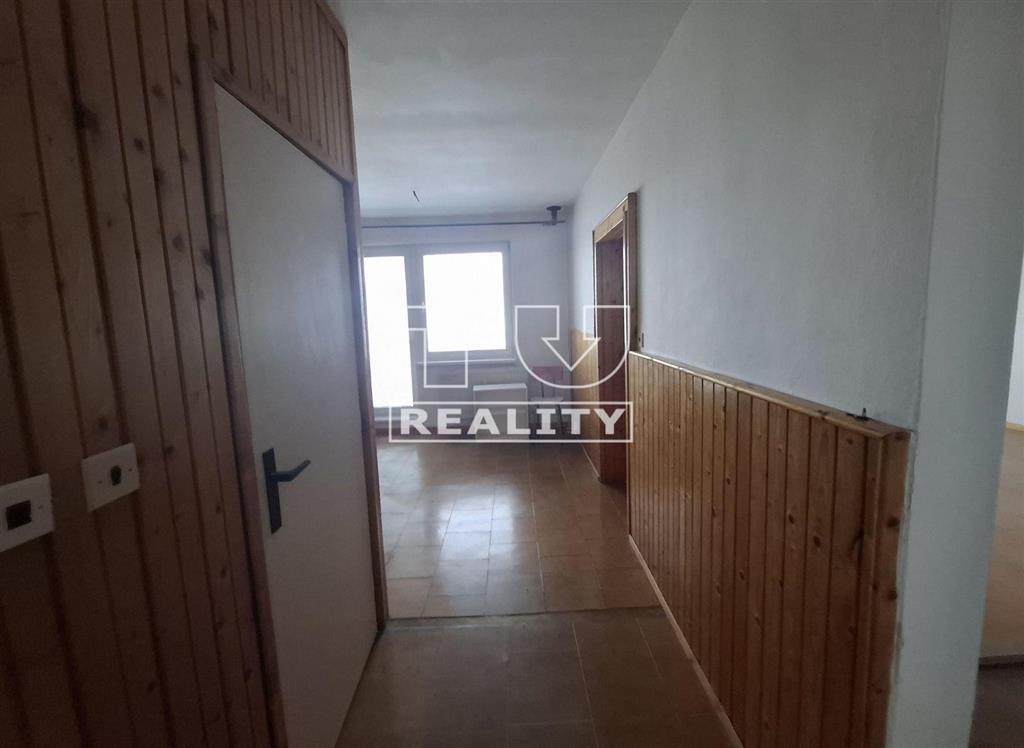 2-IZBOVÝ BYT S BALKÓNOM 45M2, TRENČÍN - 2