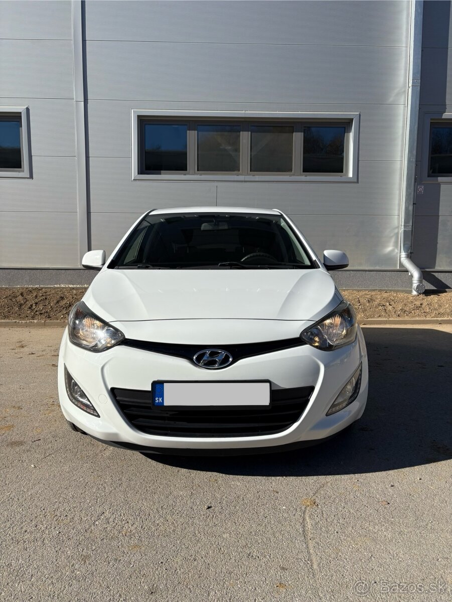 Hyundai i20 1.2 benzín (2013)- len 87000km, nová STK - 2