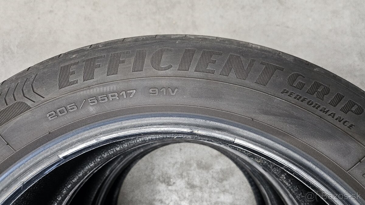 Letná sada 215/55/17 94W Pirelli - 2