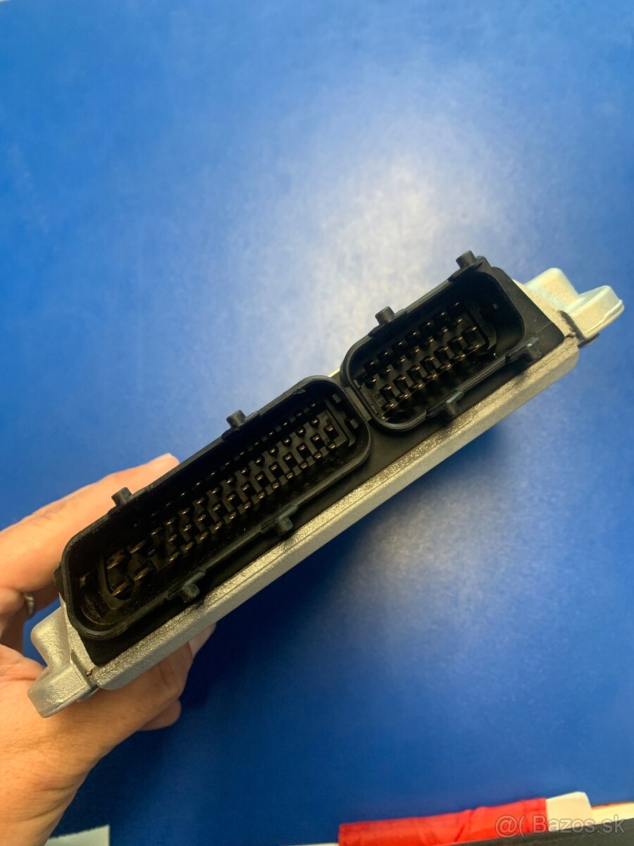 Riadiaca jednotka motora 038906018FS - 2