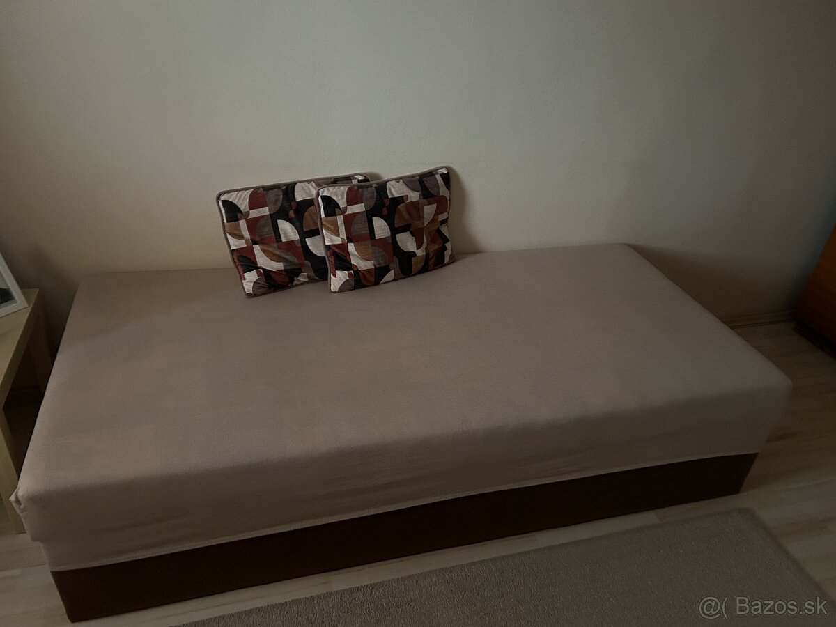 Čalunena posteľ 90x200 - 2
