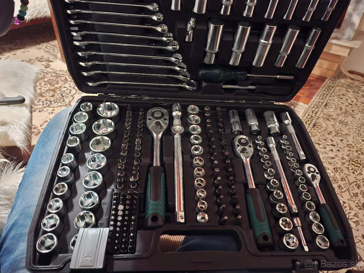 Sada náradia v kufríku - 2