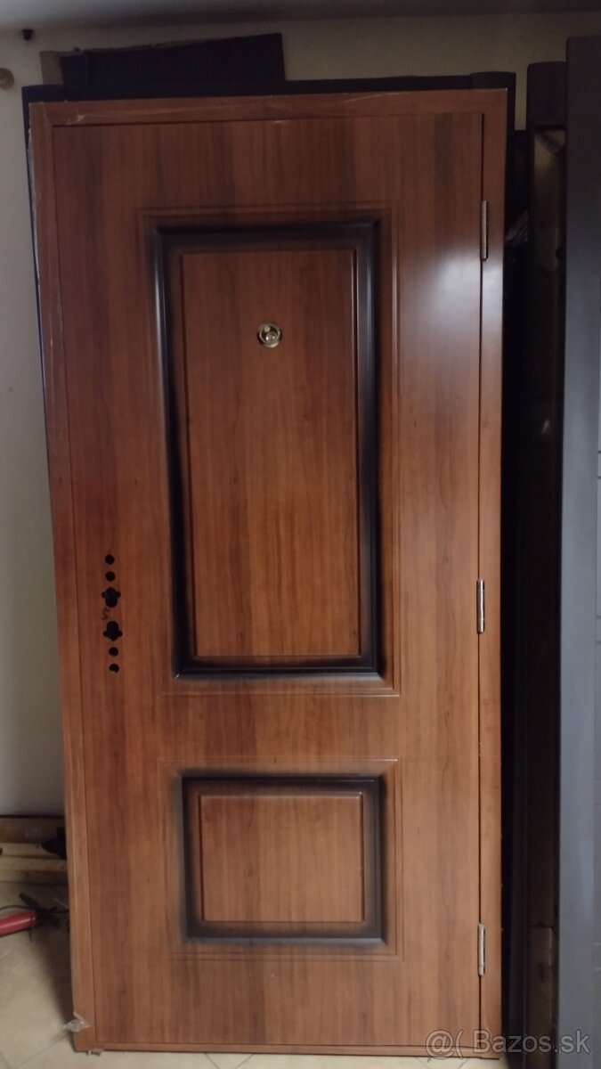 Bezpečnostné dvere oceľove - 2