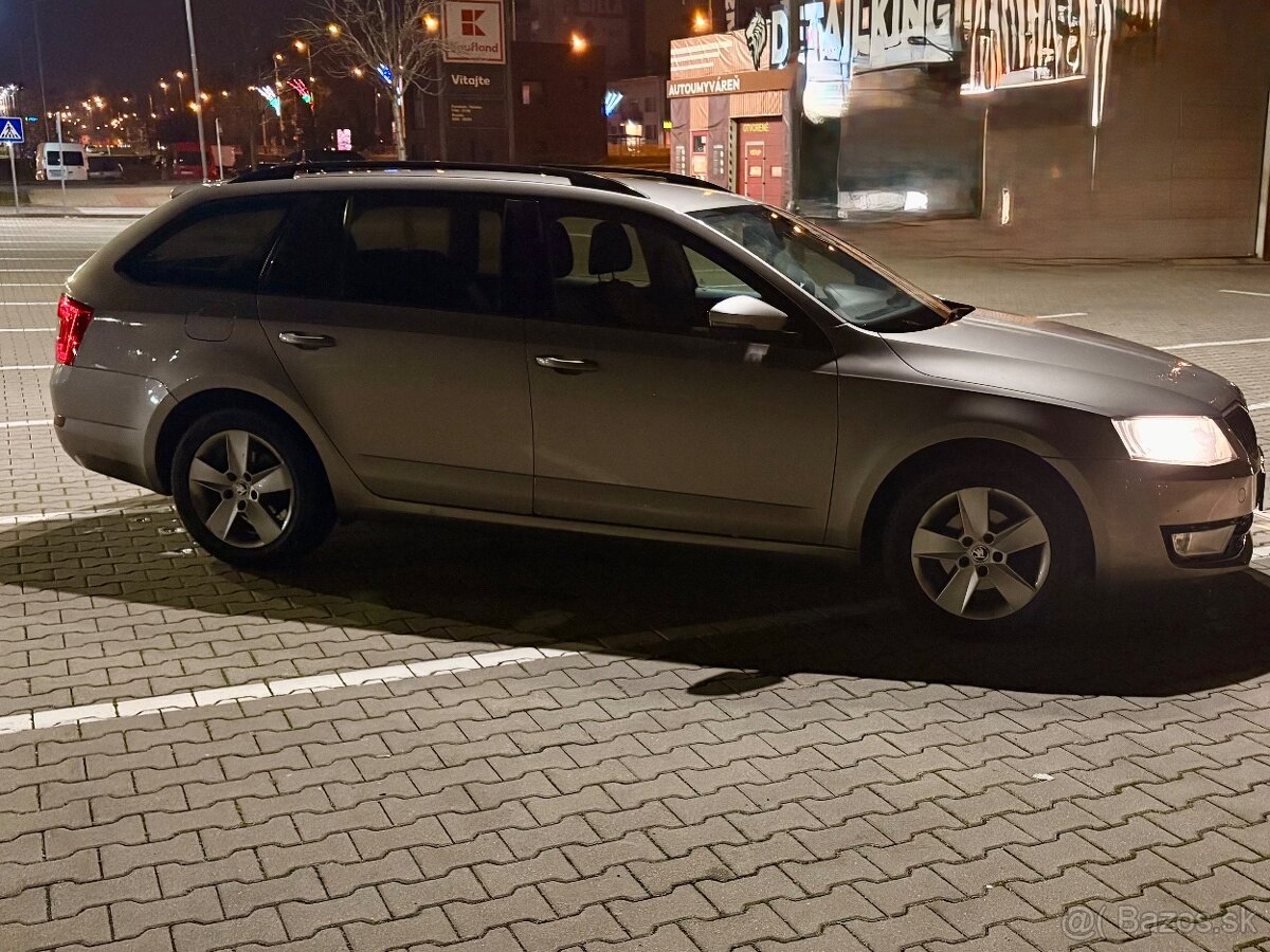 Škoda Octavia Combi III Ambition - 2