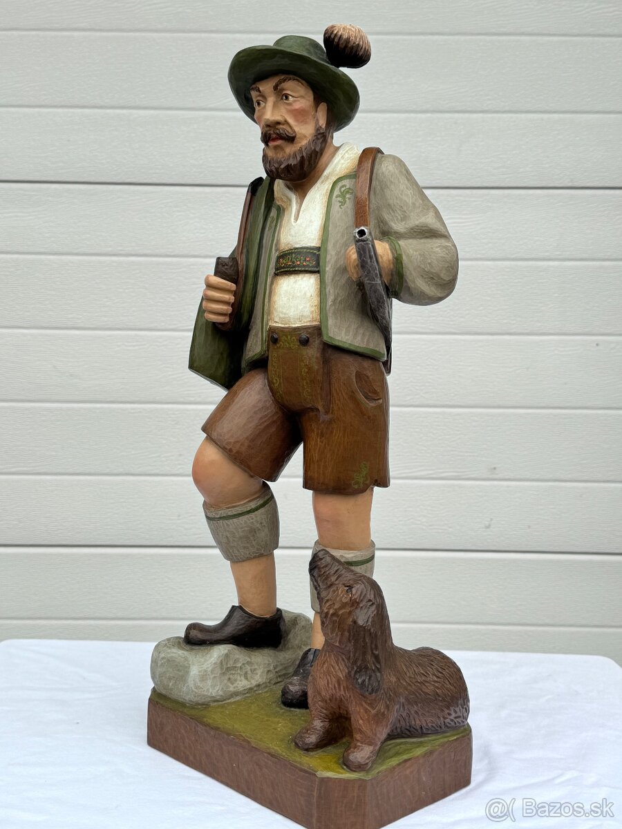 Parádní velká dřevěná socha myslivec - 2