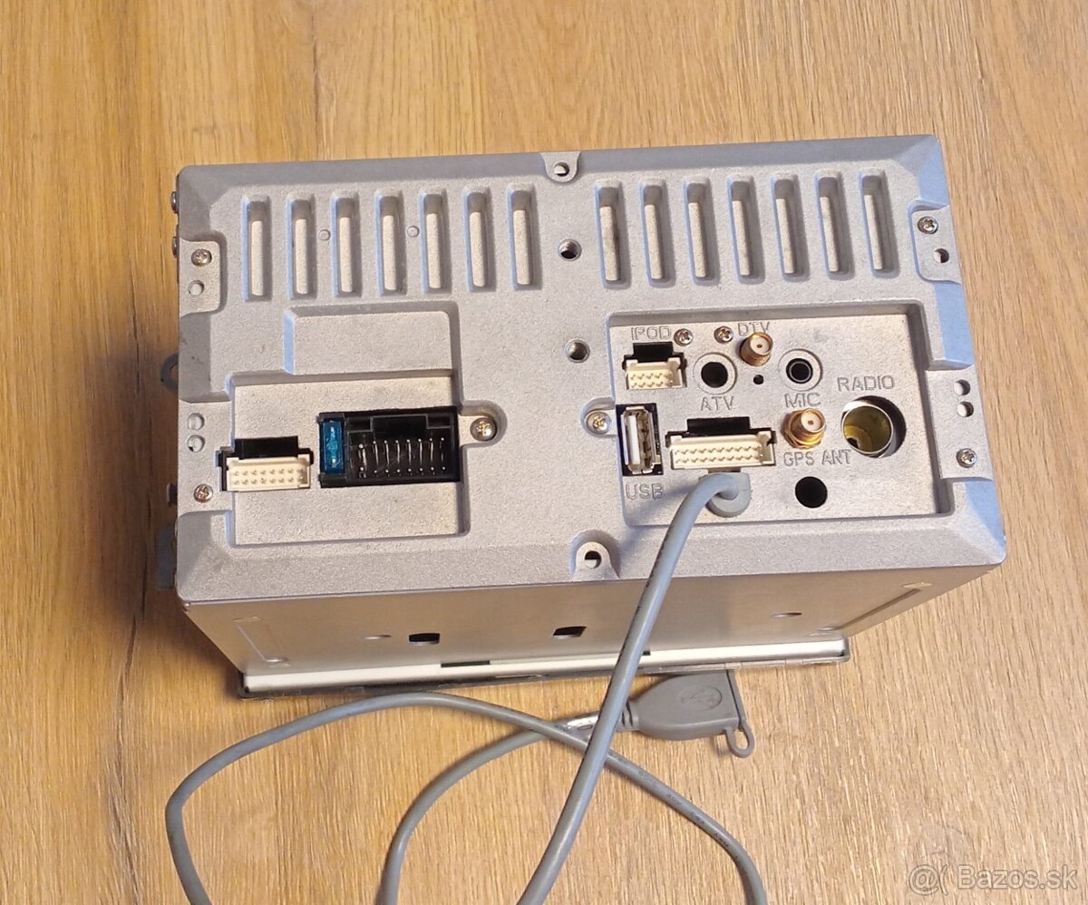 Dotykové autorádio Nissan - 2