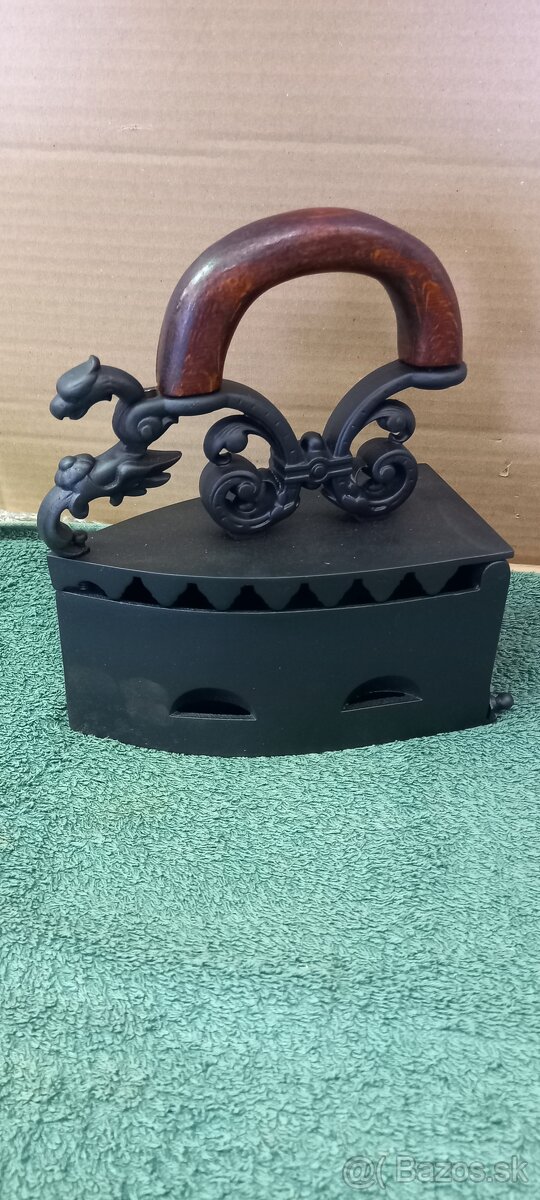 Žehličky,mlynčeky liatinové - 2