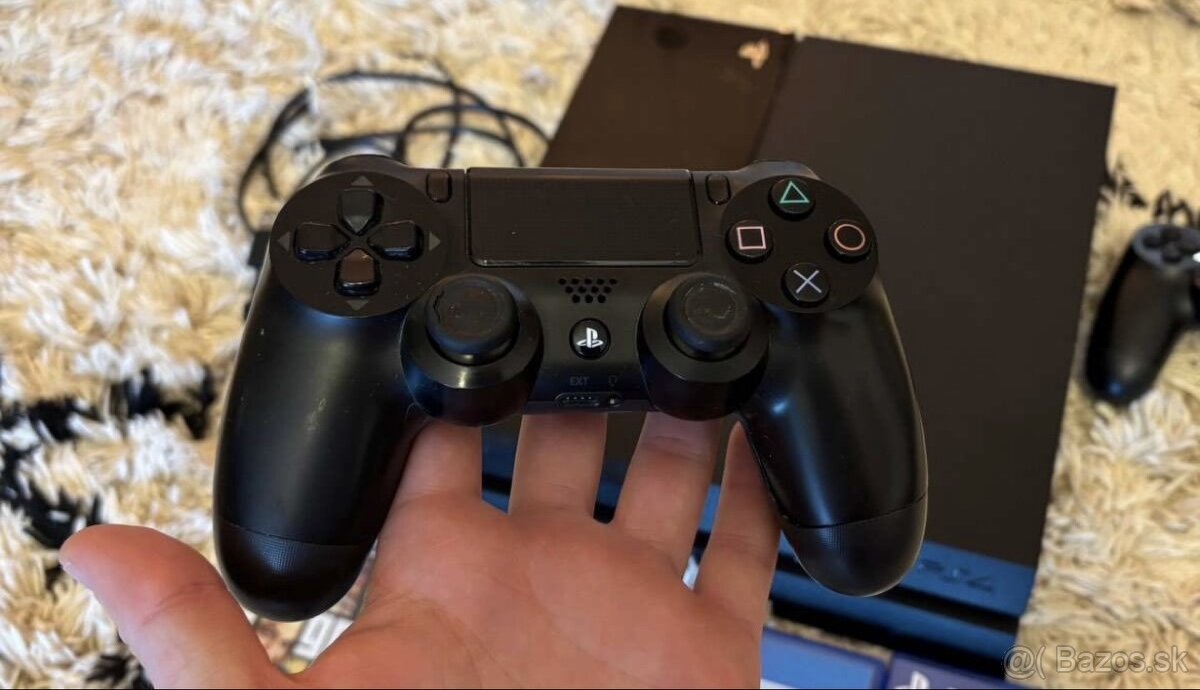 Playstation 4 500GB+2ovládače+3hry - 2