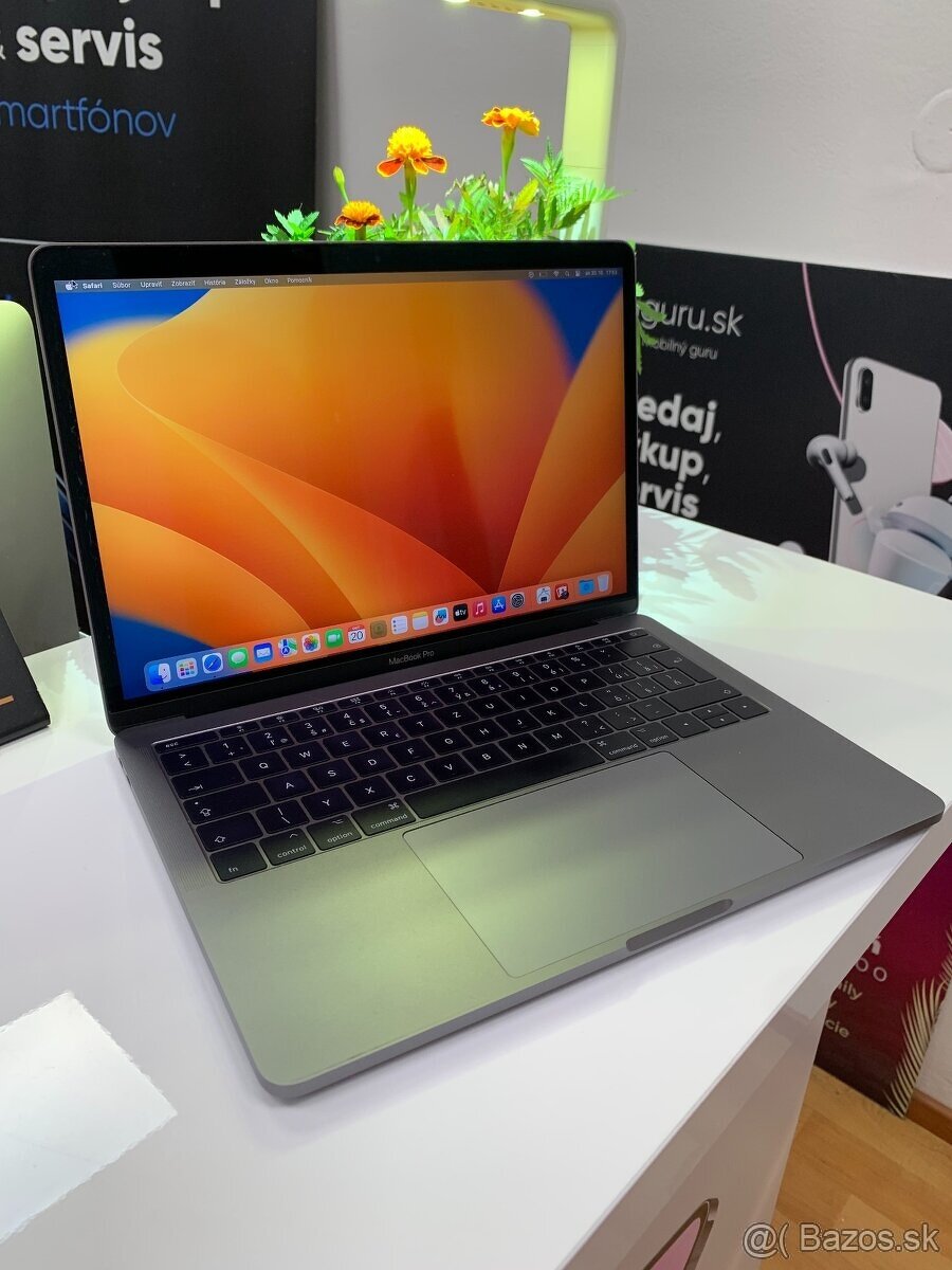 Apple MacBook Pro 13″ (2017) – Intel Core i5 / 8 GB RAM - 2