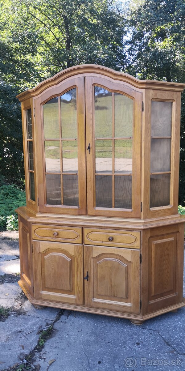 Rustikální masivní vitrína - 2