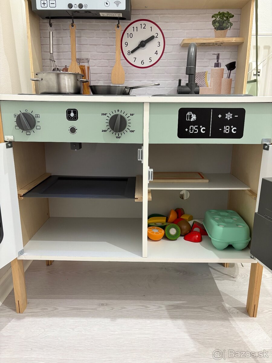 Drevená kuchynka - 2