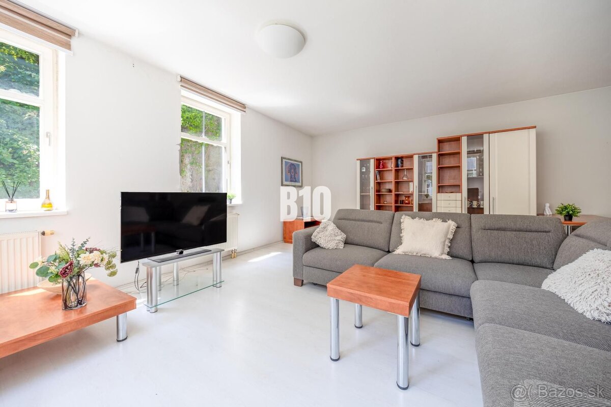 Štýlový 3-izbový byt s loggiou a parkovaním v absolútnom cen - 2