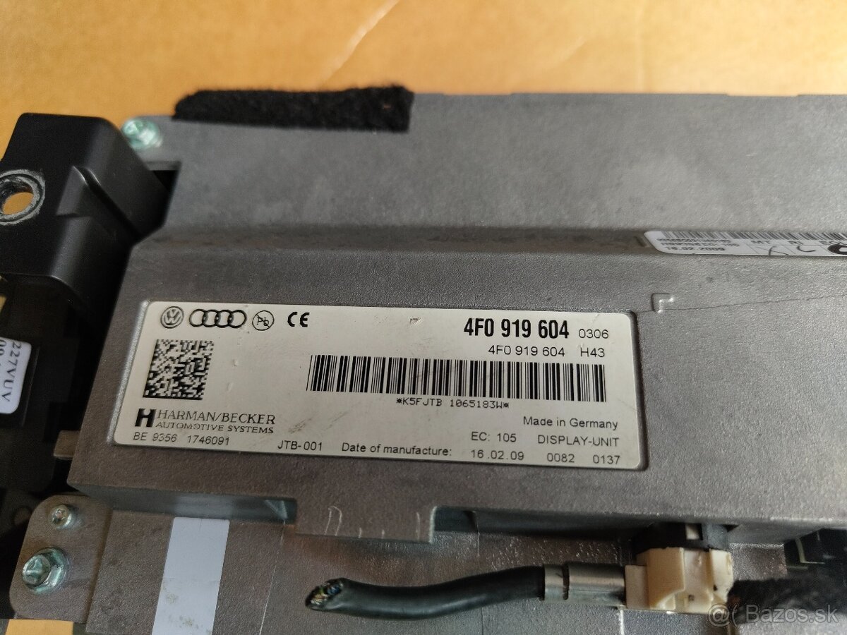 Budíky Audi A6 C6 - 2