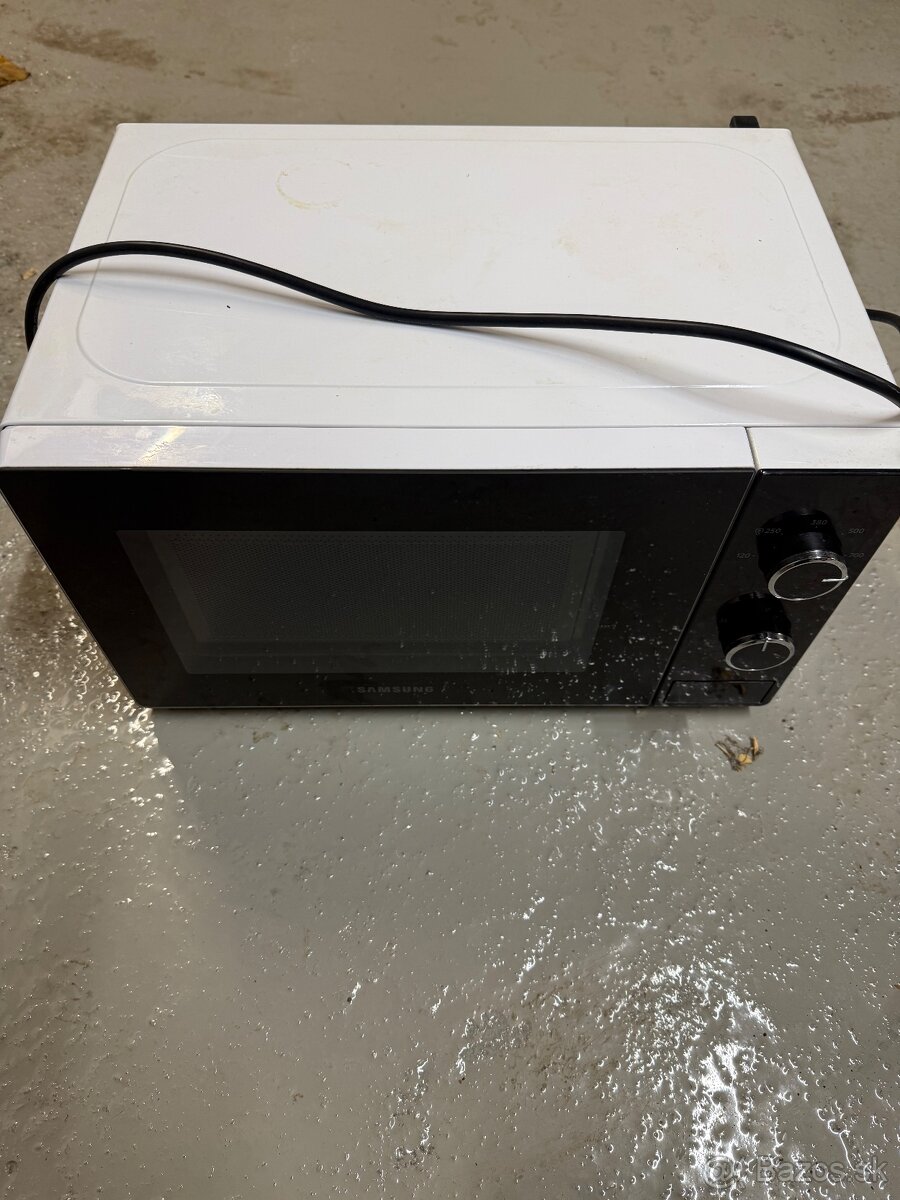 Mikrovlnka Samsung - 2