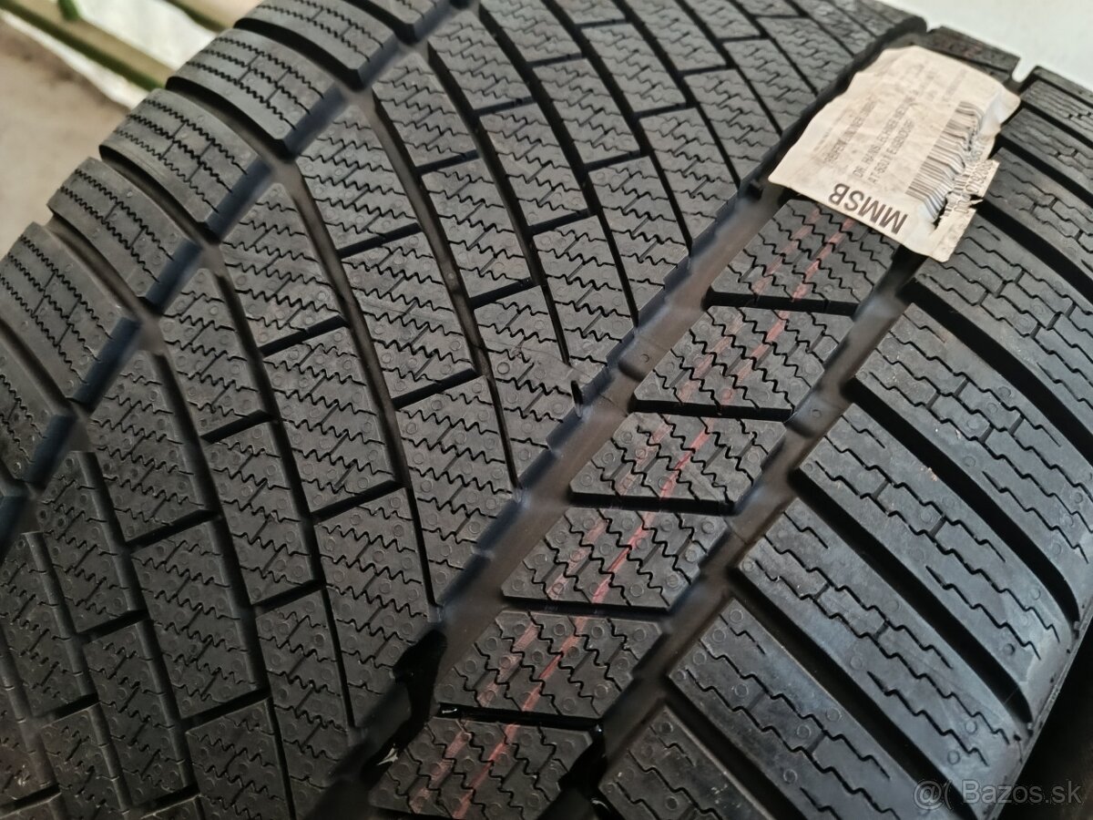 Zimné pneumatiky 295/40 R19 Continental 2ks - 2