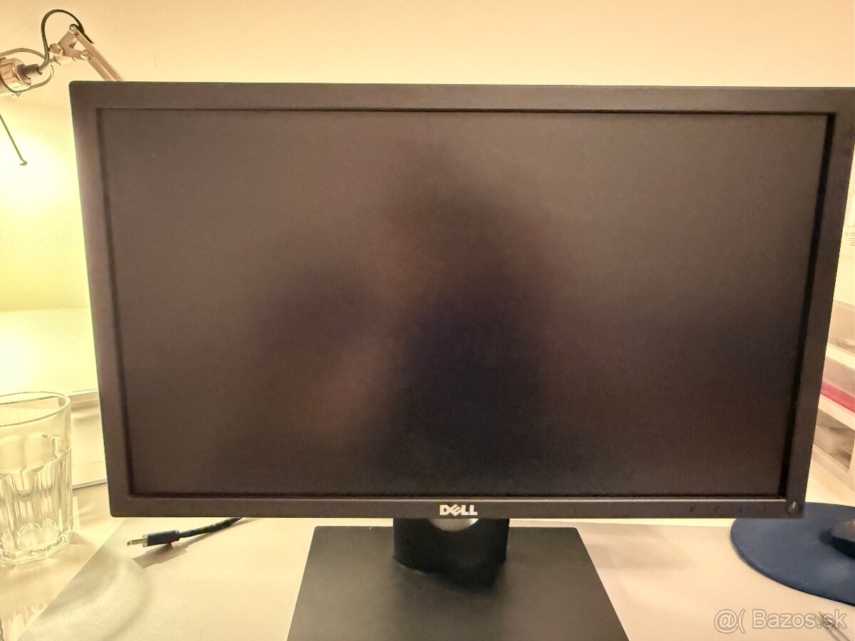 Predám monitor Dell E2216H - 2