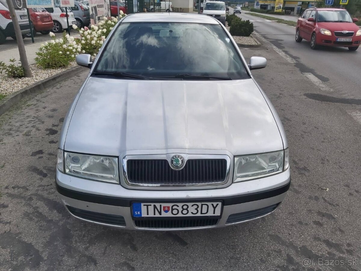 Škoda Octavia 1.6 Ambiente - 2