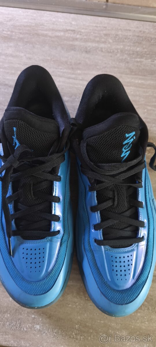 Nike Jordan Zion 4 - 2