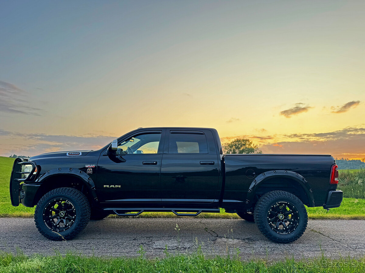 2019 DODGE RAM 2500 HEAVY DUTY 6.4 HEMI 4x4 LARAMIE