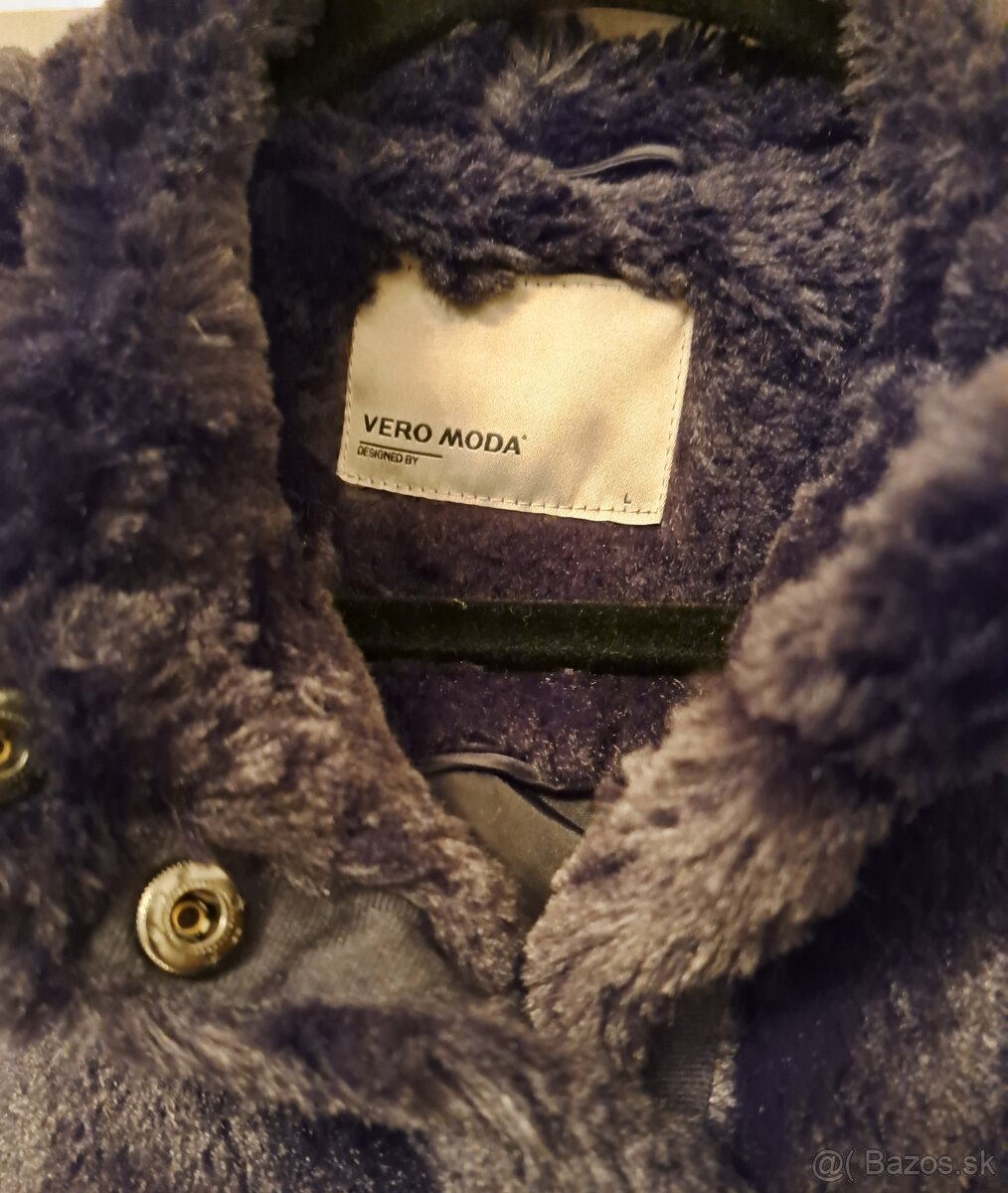 Kozusinova bundicka velkost 40/ L - 2