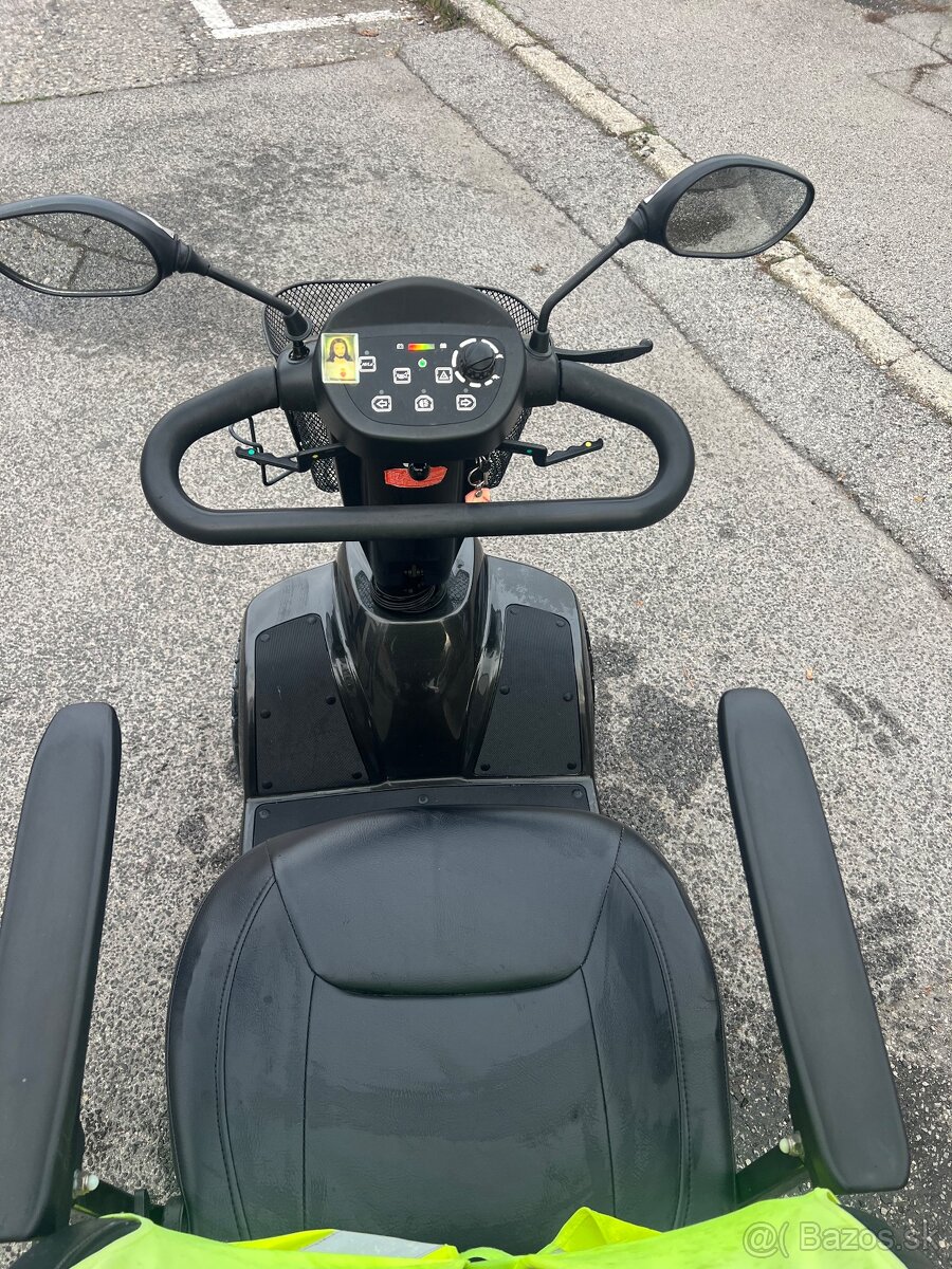 Elekrické voziky pre dôchotcov a imobilných - 2