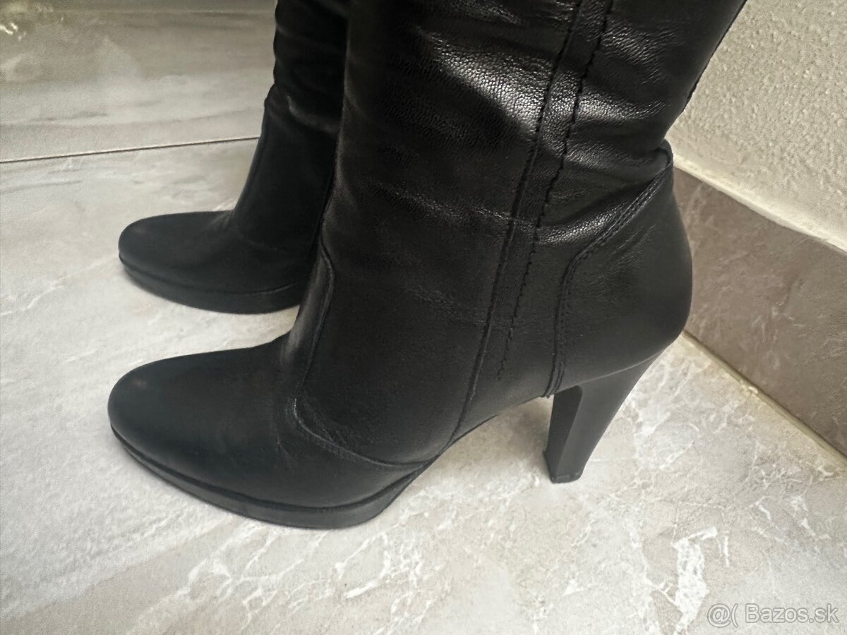 Čierne kožené čižmy NG - 2