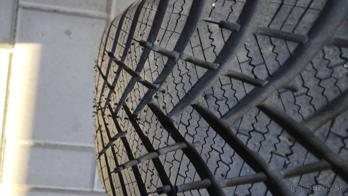 Zimné HANKOOK Winter icept 205/60 R16 96H - 2