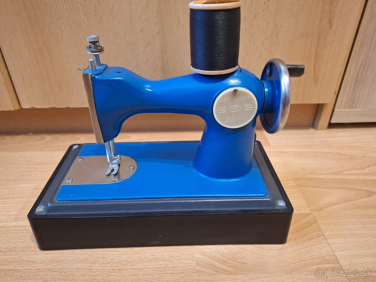 DETSKE SIJACIE STROJE - 2