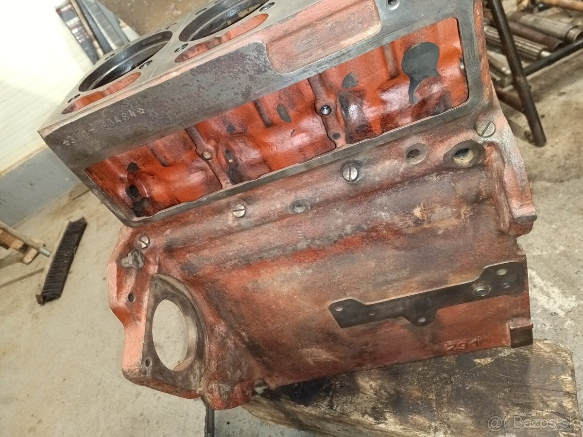 Blok motora 3011 - 2