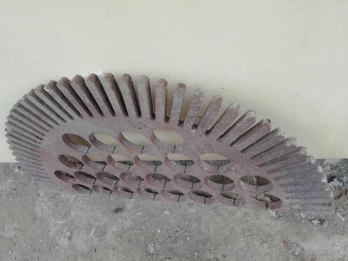 Umelecký artefakt - 2