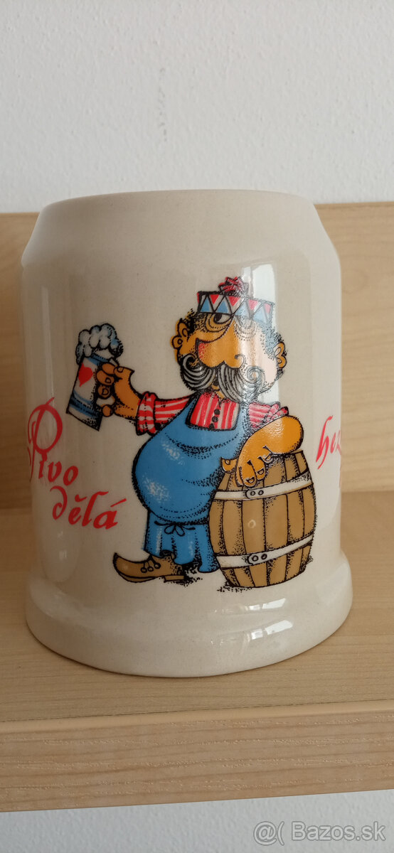 Originálne krígle pre zberateľa - "Pivo dělá hezká těla" - 2